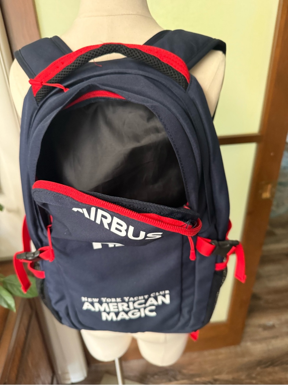 Helly Hansen Yacht Club Navy and Red Logo Backpack - Airbus / TSI/ HH - Picture 4 of 11